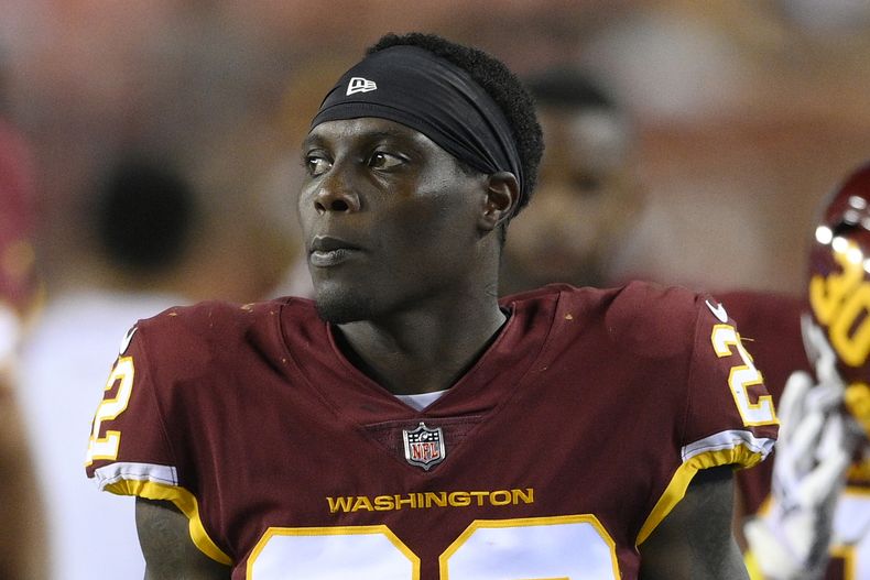 DEP-NFL COMMANDERS-EVERETT