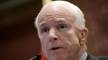 Líderes reaccionan ante la noticia del cáncer en cerebro que padece el Senador John McCain