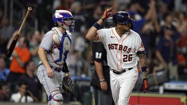 Astros: Siri borra tuit insultante tras jonrón
