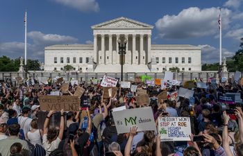 Corte Suprema de Texas bloquea orden que reanudaba abortos