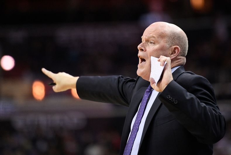 DEP-BAS HORNETS-ENTRENADOR