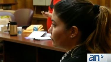 americateve | Un juicio sumamente complicado en el que se mezclan varios ingredientes peligrosos. Entre esos ingredientes hay: engaños, amenazas, supuesta venganza, la muerte de una mujer y la de un hombre que fue asesinado con su hijo en brazos.