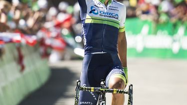 americateve | El colombiano Johan Esteban Ch&aacute;ves, de Orica Greenedge, al ganar la octava etapa del Tour de Suiza en Verbier el 21 de junio del 2014. (AP Foto/Keystone, Jean-Christophe Bott)