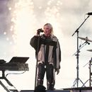 ARCHIVO- Linkin Park actúa antes del partido final de la Liga de Campeones de fútbol entre el Paris Saint-Germain y el Inter de Milán en el Allianz Arena de Múnich, Alemania, el sábado 31 de mayo de 2025. (Foto AP/Matthias Schrader, archivo)