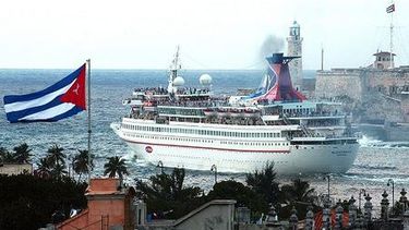 companias de cruceros hacen planes para transportar a millones de turistas entre la florida y cuba