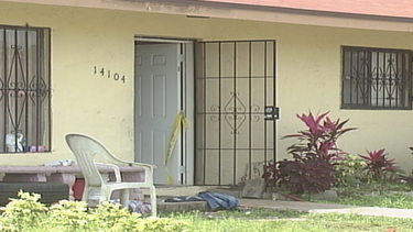 dos jovenes resultan heridos durante un enfrentamiento con un robo en el suroeste de miami-dade