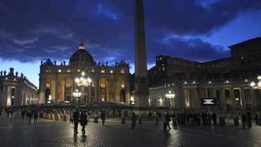 La Plaza de San Pedro en el Vaticano el 27 de febrero del 2025. (AP foto/Kirsty Wigglesworth)