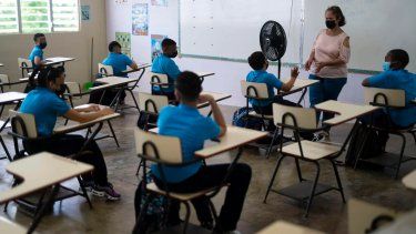 Disminuye la fuga de personal docente en la Isla