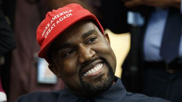 Rapero Kanye West visita a Trump en la Casa Blanca
