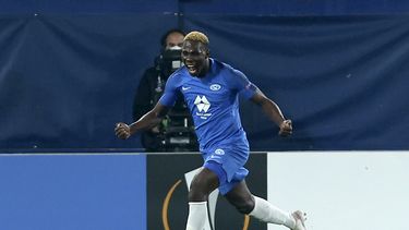 Chelsea firma dos nuevos jugadores en la ventana invernal