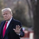 Trump recurre a los que ha desairado en busca de ayuda