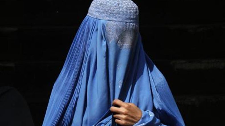 El burka es la prenda más polémica.de las usadas en el mundo islámico
