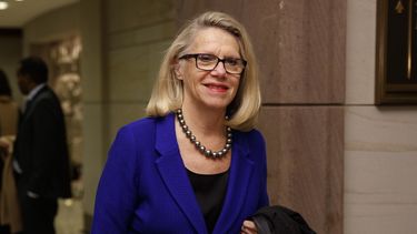 Republicanos buscan respuestas a desventaja entre mujeres