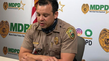 jefe de la policia del condado miami-dade propone mantener el toque de queda por el resto de la semana