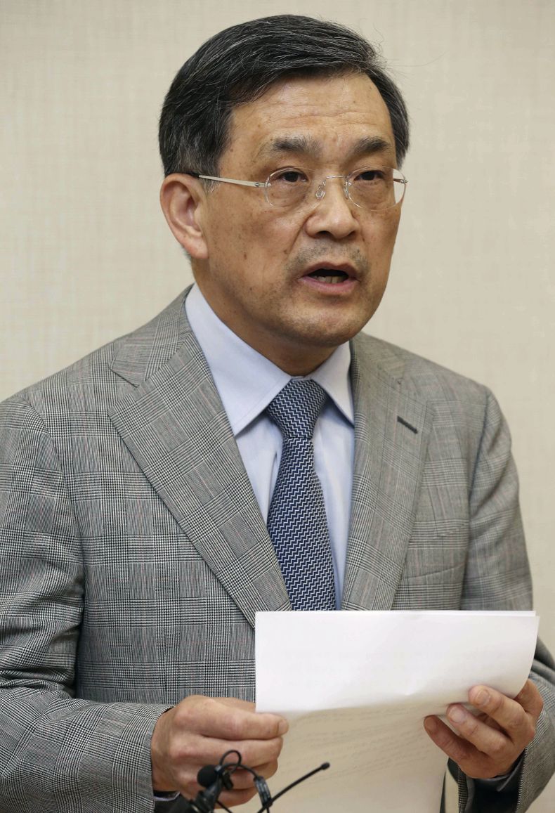 En esta fotograf&iacute;a distribuida por Samsung Electronics Co. aparece su vicepresidente Kwon Oh-hyun durante una sesi&oacute;n informativa en Se&uacute;l, Corea del Sur, el mi&eacute;rcoles 14 de mayo de 2014. (Foto AP/Samsung Electronics Co.)