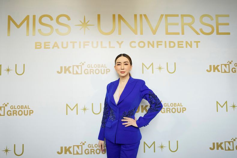 ARCHIVO - La empresaria tailandesa Jakkaphong Jakrajutatip posa después de una conferencia de prensa en Bangkok, Tailandia, el jueves 27 de octubre de 2022. (Foto AP/Sakchai Lalit, archivo)