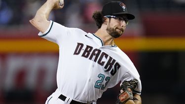Gallen mantiene racha y Diamondbacks arrollan a Filis 12-3