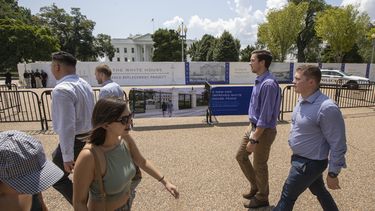 Nueva barrera oculta las mejores vistas de la Casa Blanca