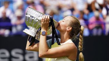 Kvitova es campeona en Eastbourne