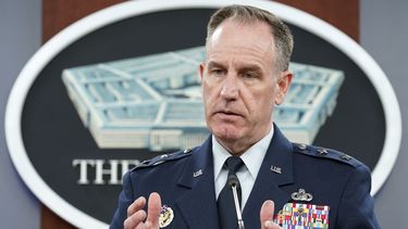 El portavoz del Pentágono, el general de brigada Patrick Ryder, durante una sesión informativa en el Pentágono, en Washington, el martes 9 de enero de 2024. (AP Foto/Susan Walsh)