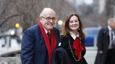 Giuliani: Trump reembolsó a Cohen dinero que pagó a actriz