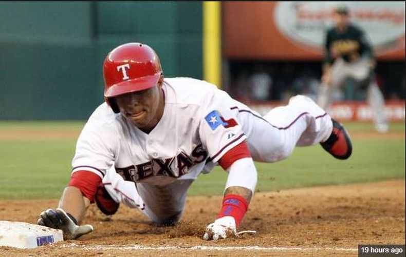 La fiscalía federal de Miami acusó a tres personas de conspirar para ingresar de contrabando, secuestrar y extorsionar al beisbolista Leonys Martín Tápanes.