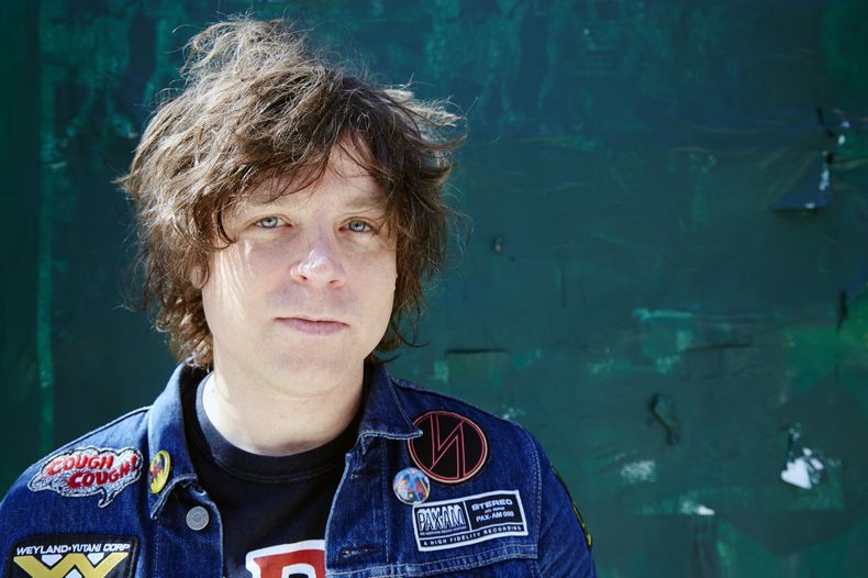 ESP-CEL_RYAN_ADAMS-GIRA-0.jpg