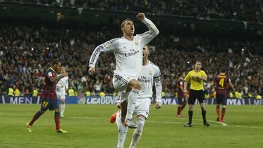 americateve | El jugador de Real Madrid, Cristiano Ronaldo, festeja un gol contra Barcelona el domingo, 23 de marzo de 2014, en Madrid. (AP Photo/Andres Kudacki)