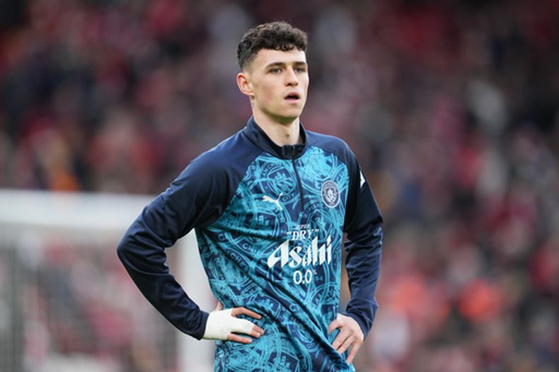 ARCHIVO - Phil Foden del Manchester City previo al partido contra Manchester City en la Liga Premier, el 8 de febrero de 2026. (AP Foto/Jon Super)