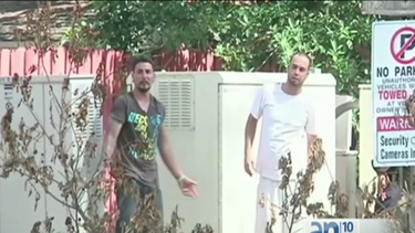 dos personas sorprendidas cuando intentaban robar en una vivienda de hialeah