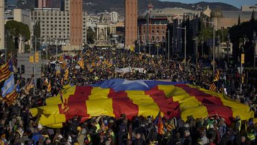 lideres de francia y espana se reunen para firmar un tratado