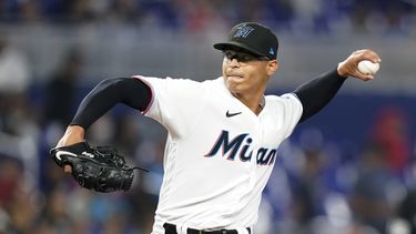 Luzardo maniata a Marineros; Marlins ganan de nuevo