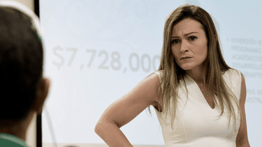 censuran contrato de $16.9 millones para ensenar valores