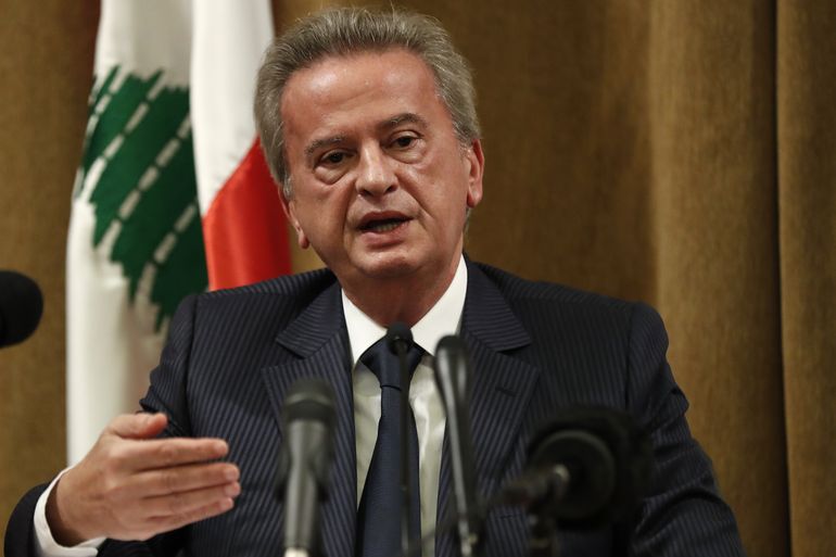 Jueza congela bienes del jefe del Banco Central del Líbano