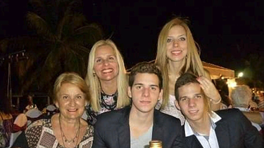 millennials del clan castro viven a todo lujo en cuba