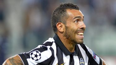 americateve | Carlos Tevez celebra tras anotar un gol para Juventus en el partido ante Malmo por la Liga de Campeones el martes 16 de septiembre de 2014. (AP Foto/Massimo Pinca)