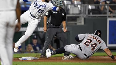 Cabrera empuja 2 veces en triunfo de Tigres ante Reales