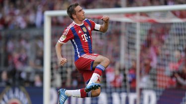 americateve | El jugador de Bayern Munich, Philipp Lahm, festeja un gol contra Werder Bremen en la Bundesliga el s&aacute;bado, 18 de octubre de 2014, en Munich, Alemania. (AP Photo/Matthias Schrader)