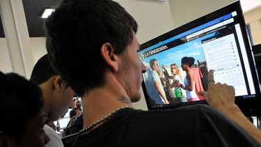 "Facebook cubano" sigue sin convencer a los usuarios