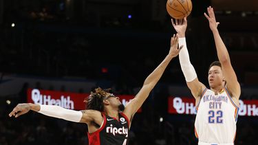 Thunder gana 98-94 a Trail Blazers;  Hoard logra 24 puntos