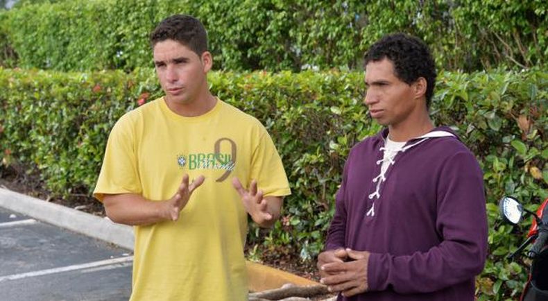 Uno de los nueve balseros que llegó a Miami el pasado 23 de septiembre exhortó a no recurrir a la misma vía de escape por los peligros que representa