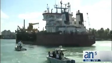 americateve | Hoy el gobernador de la Florida visitó las obras del dragado del Puerto Miami, un proyecto millonario destinado a profundizar la zona de carga.