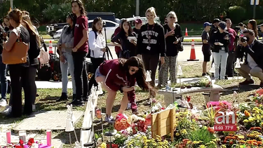 recuerdan a victimas a un ano de tragedia en escuela de parkland
