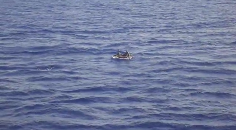 Tiene como objetivo "rendirle honor a los que arriesgaron su vida y la perdieron en el mar, a los que llegaron en la búsqueda del sueño de todos, la libertad y la democracia"