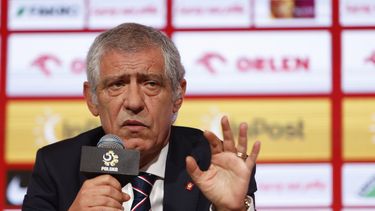 Fernando Santos asume como técnico de Polonia