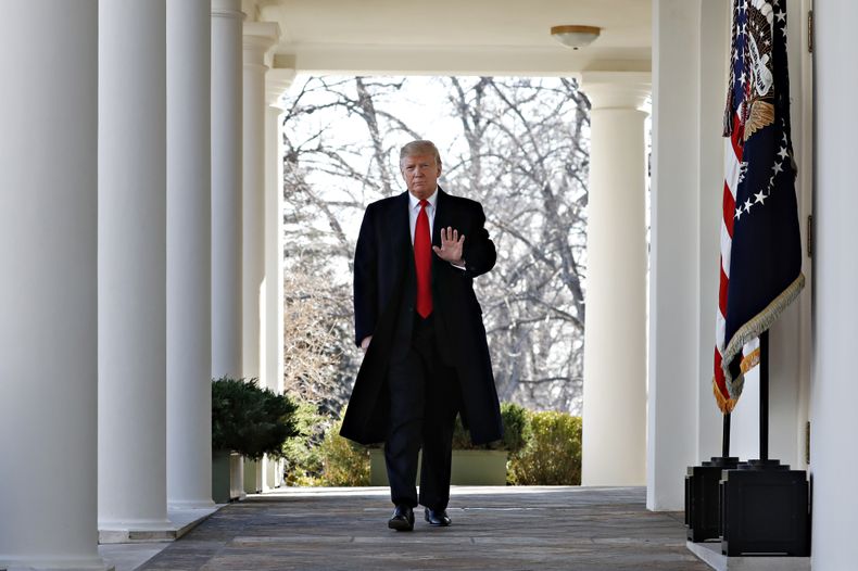 AMN-GEN_TRUMP-MURO-0.jpg