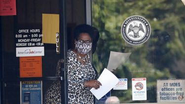 mas de 1 millon de residentes de la florida han presentado ayuda por desempleo