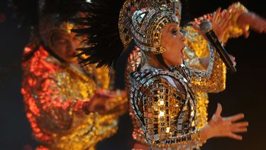 americateve | La cantante mexicana Yuri durante una presentaci&oacute;n en el Festival Internacional de la Canci&oacute;n de Vi&ntilde;a del Mar en Vi&ntilde;a del Mar, Chile, en una fotograf&iacute;a de archivo del 21 de febrero de 2011. Yuri ser&aacute; coach en la c