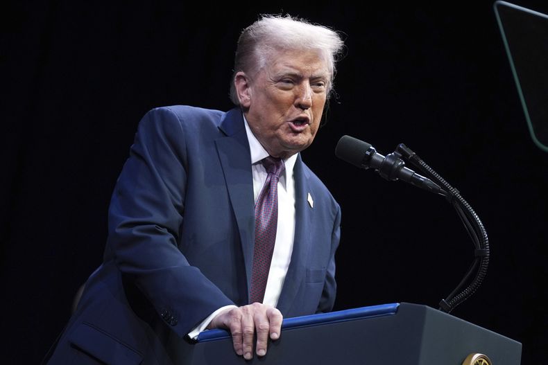 El presidente estadounidense Donald Trump en un evento en el Museo de la Biblia en Washington el 8 de septiembre del 2025. (AP foto/Evan Vucci)