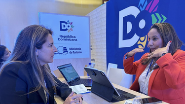 ceo de risa travel firma nuevo acuerdo comercial con turismo de republica dominicana